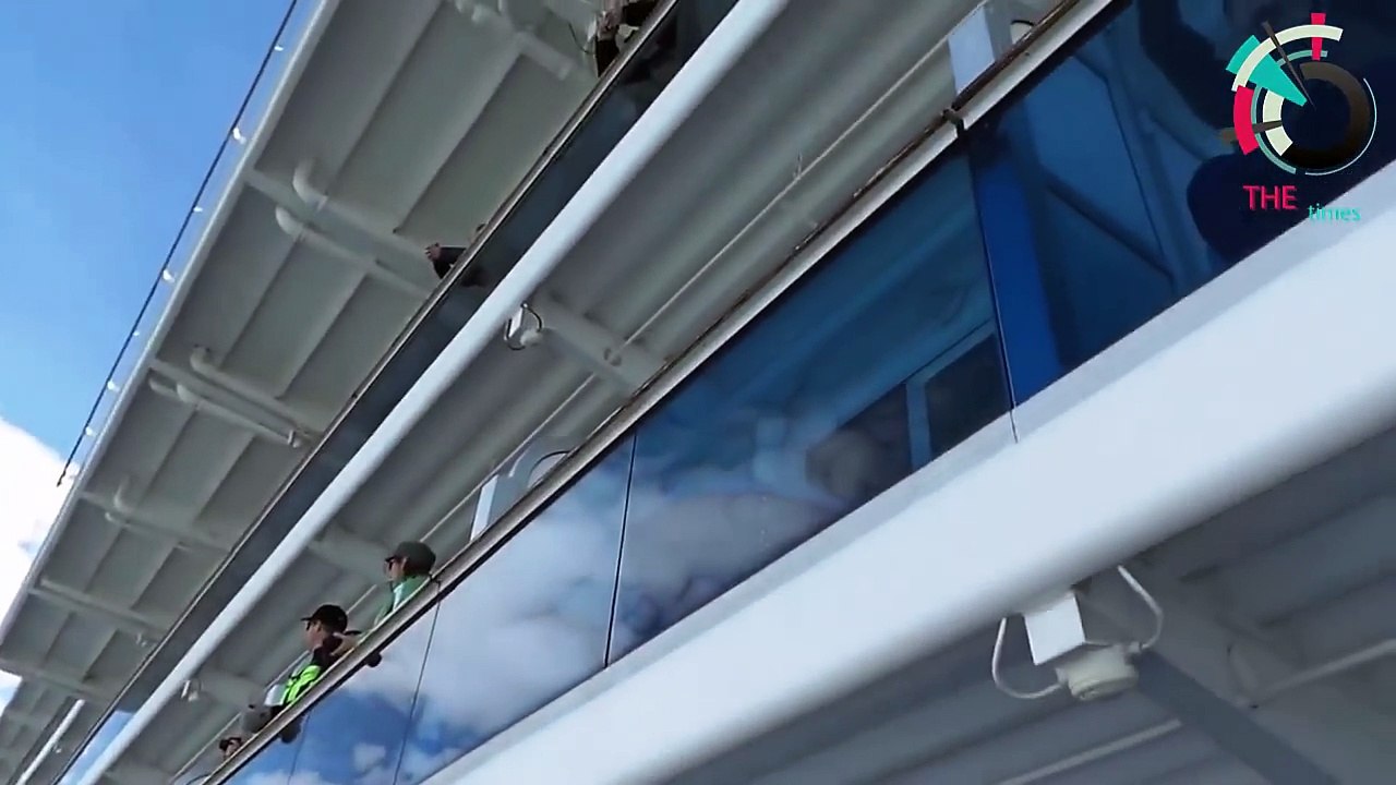 AMAZING Massive Icebergs Caught on Camera   BEST Massive Icebergs Compilation ✔P52