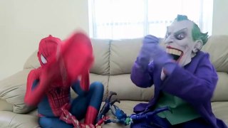 Spiderman vs Joker Ice Cream Food Fight! w_ Frozen Elsa iPhone Fail! - Funny Superheroes-gPROfma