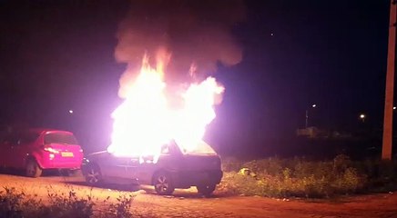 Carro incendiado em Sousa-PB