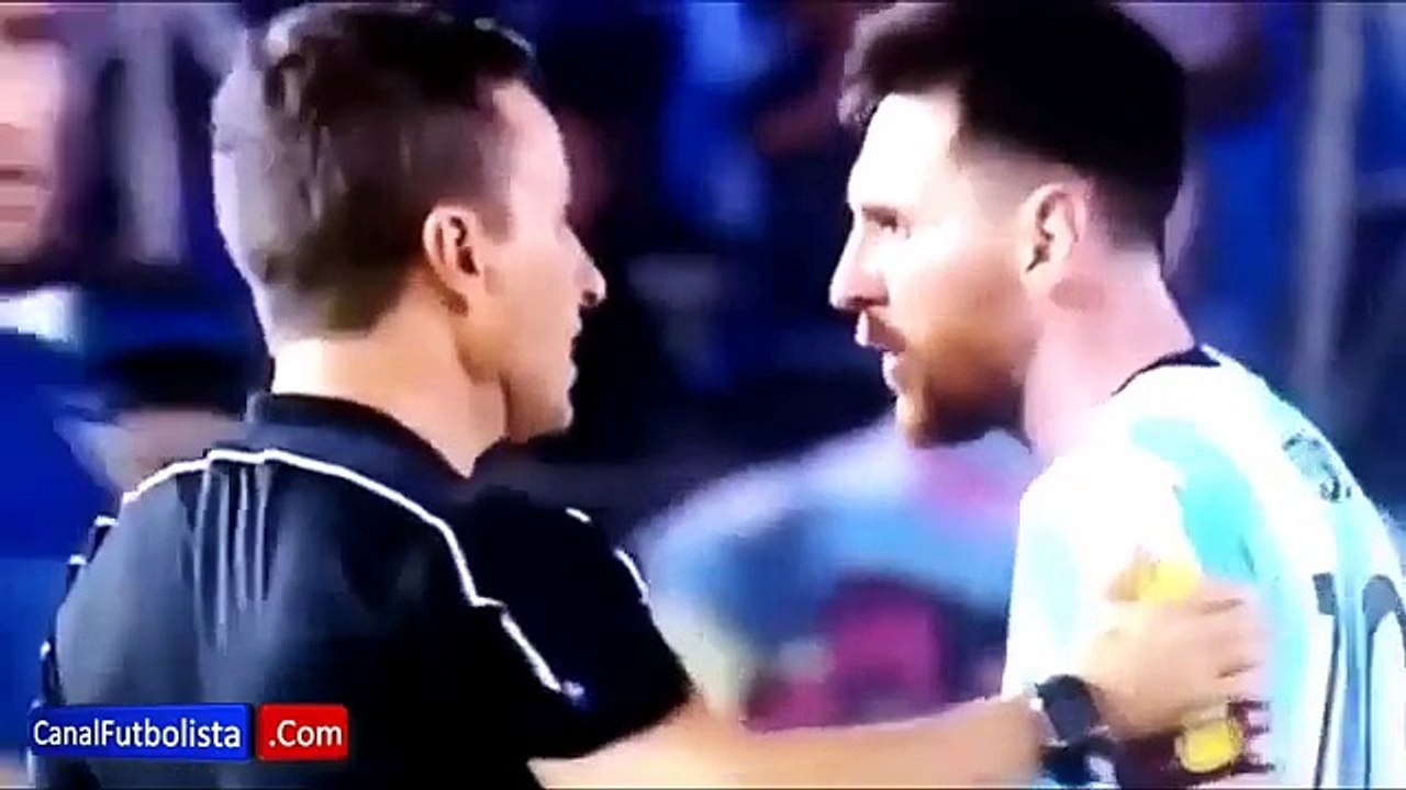 Lionel Messi Saying "F*ck you & your mother's c*nt." to the Assistant Referee