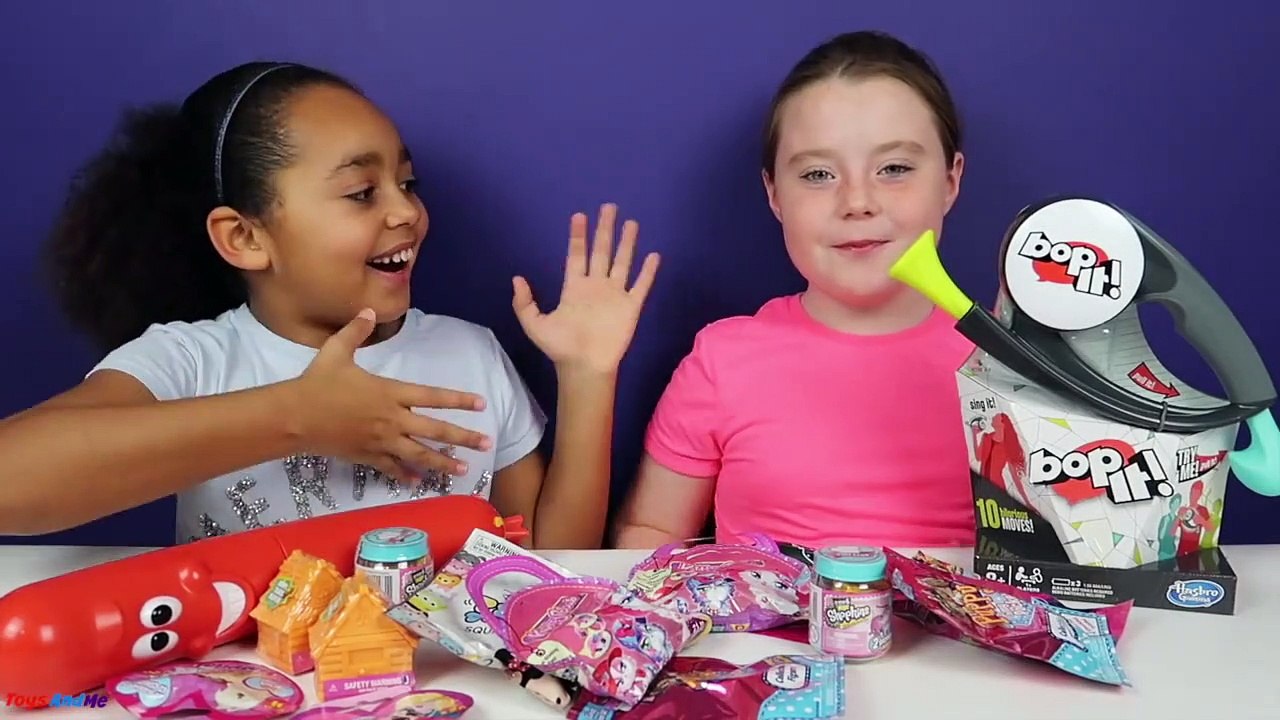 BOP IT VS SILLY SAUSAGE TOY CHALLENGE GAME - Disney Tsum Tsum - Shopkins - Animal Jam Prizes-Vz4d8