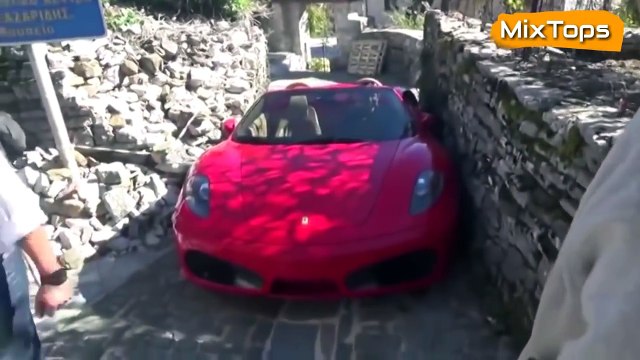 Idiots with Ferrari. IDIOTAS CON FERRARI