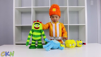 Yo Gabba Gabba Dancing and Singing Brobee Toodee Plex Ckn Toys-NsEMLgdM8