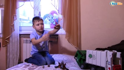 СТРАШНЫЙ КЛОУН НАПАЛ На Игорька Ярослава Спасает Друга Видео для детей Scary Killer Clown Tiki Taki