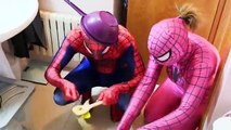 CONGELADOS ELSA DETENIDO POR LA POLICÍA DE COCHE! w/ Spiderman Joker Rosa Spidergirl Superhéroe en Real de L