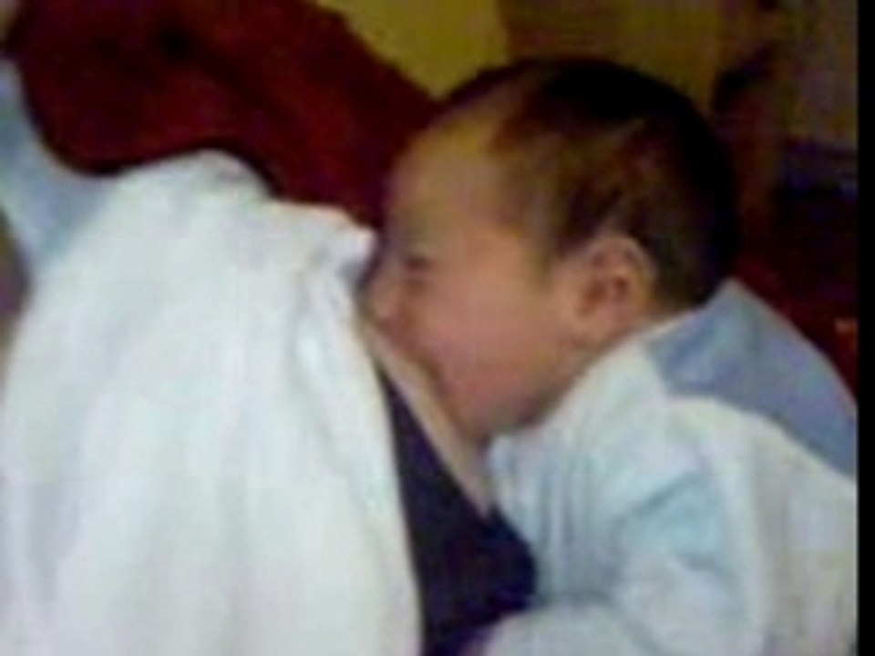 premiere tétée à la maison