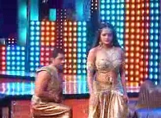 Watch The Sizzling Performance of NACH BALIYE 8 Contestant On Location