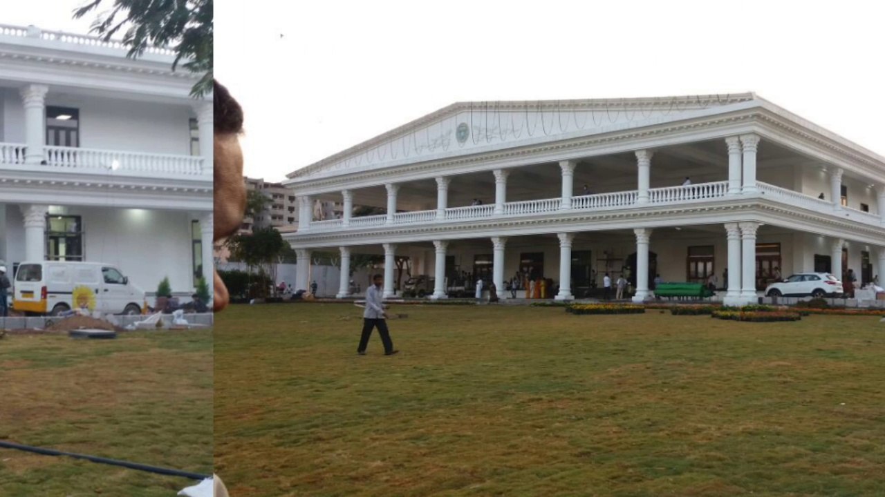 CM KCR Dream House In Hyderabad