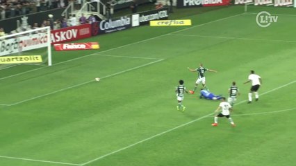 Relembre gol de Jô contra o Palmeiras