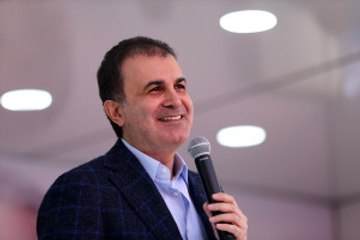 Adana Bakan Çelik'ten CHP'ye Marslı Eleştiri