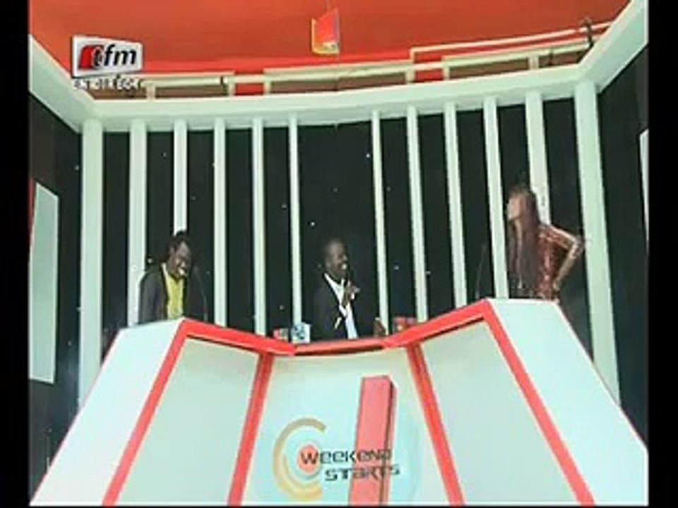 Dj Boubs à Fatou Waré « Yagui Bott sa dieukeur...»