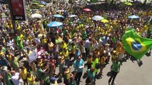 Brasileños hartos de corrupción exigen investigar a políticos