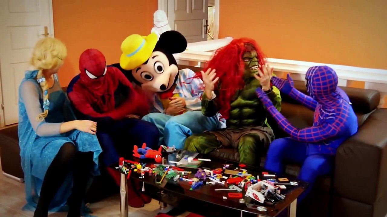 Spiderman DROPS Santa Claus in the TOILET! w/ Minnie Mouse, Paw Patrol Chase & Joker in Re