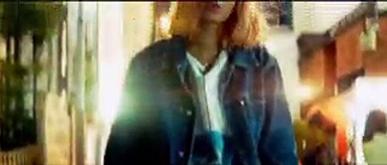 Yellow Claw - Light Years feat. Rochelle