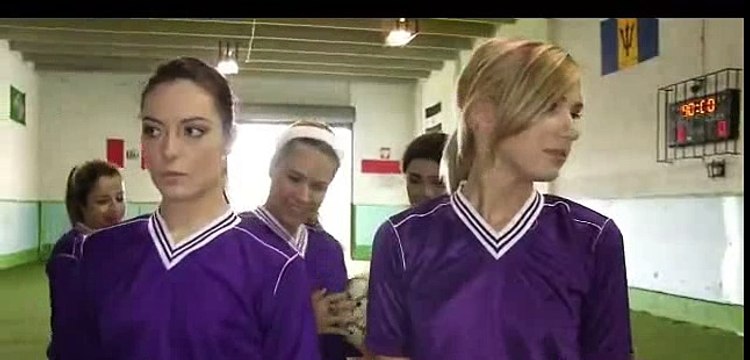 Gel de Bunlarla Top Oynama