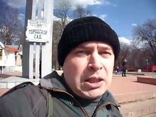 Люди в городском парке отдыхают — Гена Горин