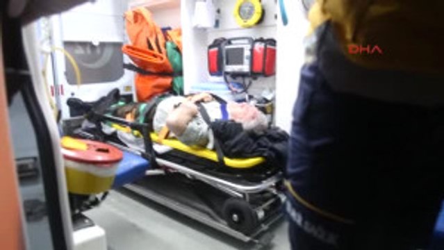 Kocaeli - Otomobil Dereye Uçtu