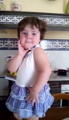 Does Selfie Sometimes Make You Feel Stupid?