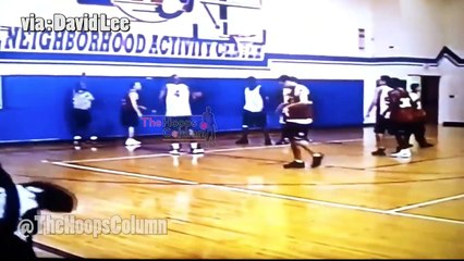 LaVar Ball en train de jouer au basket