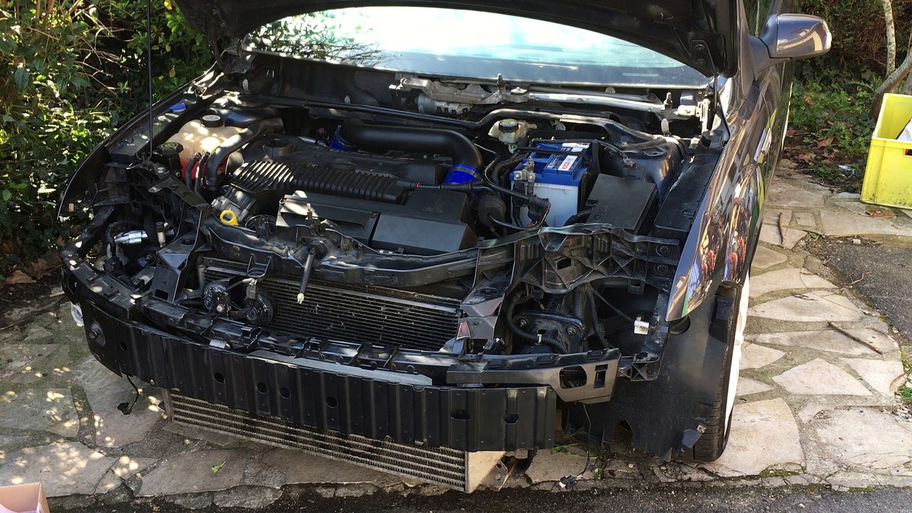 moteur changé. bruit bizarre à chaud