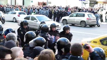 Russie: des centaines d'arrestations lors de manifestations