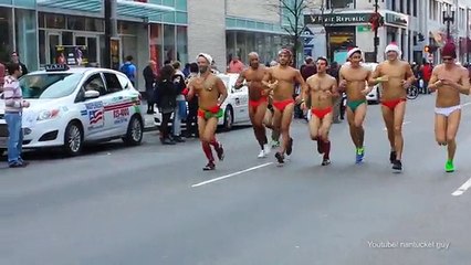 Man runs in green speedo for Boston's 2015 santa race