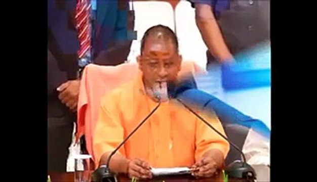 Twinkle Khana Insults CM Yogi Adityanath