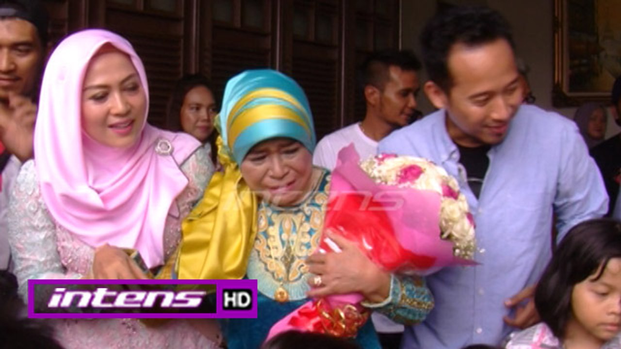 Denny Cagur Rayakan Ultah Sang Ibunda - Intens 27 Maret 2017