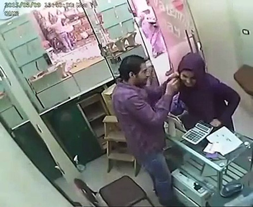 Gold Jeweler Getting Treatment from Clever Lady