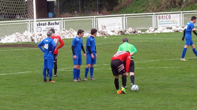 Après la vidéo de Simon GUIBERT (coup franc magnifique), voici la pépite du Superbe coup franc de Christophe Turquet.... (avec son accord)