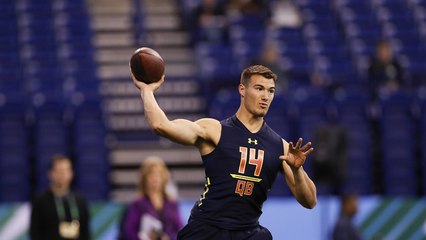 NFL Pro Days, Jets sign QB Josh McCown