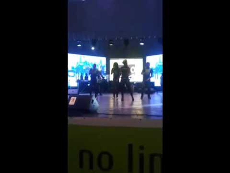 Prissy au concert de petit denis