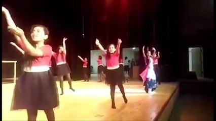 طلبة مدارس الأقصر في عروض مميزة بمسابقة "الفنون المسرحية"