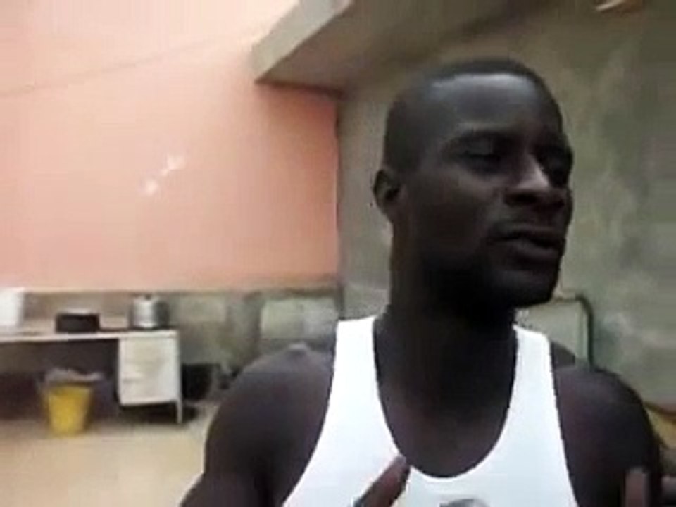 Vidéo: Le fils caché de Léopaul Sedar Senghor...Attention aux mots ça va vous choqué