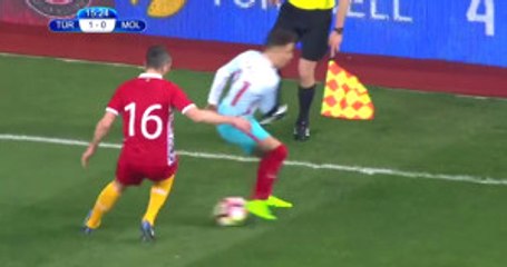 Emre Mor Attığı Çalımla Rakibi Vadim Bolohan'ı Hayata Küstürdü