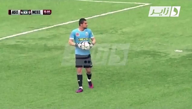 Keeper Lamara Daïf Scores Hilarious Own Goal By Hitting Opponent's Head!