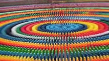 New world record: 30,000 Dominoes toppled in a spiral