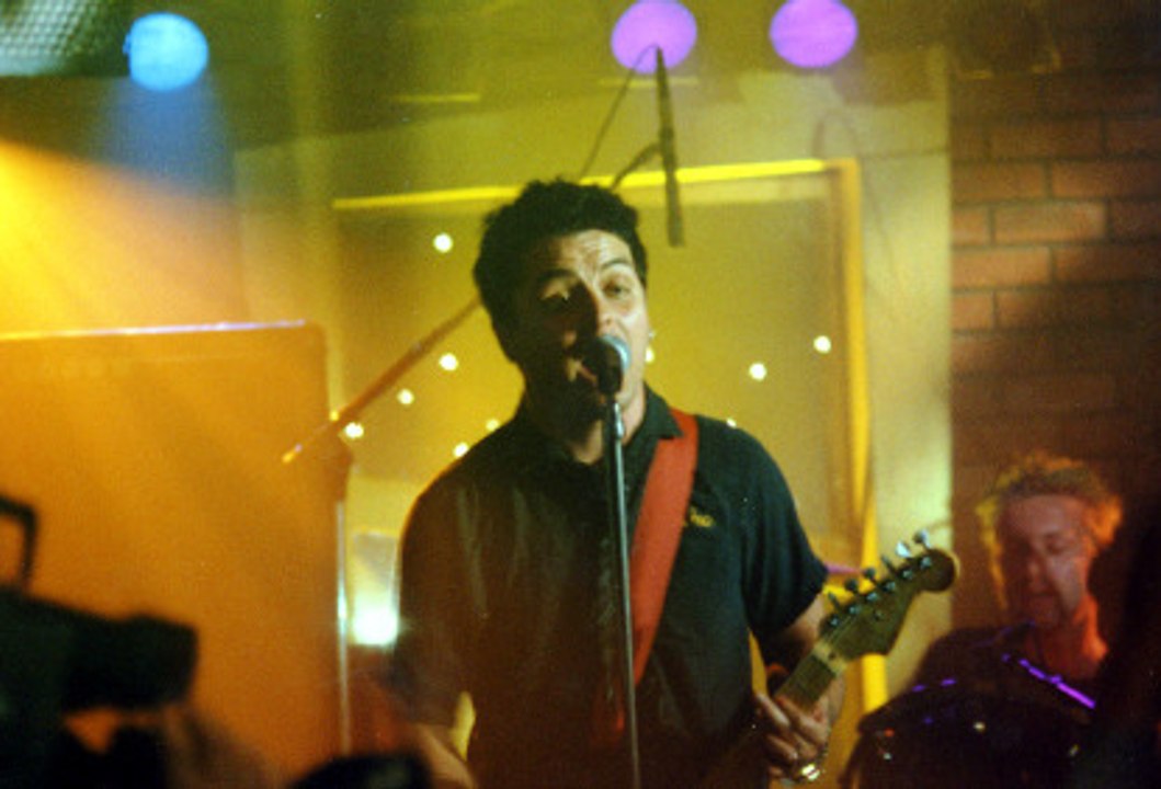 Bottom Of The Hill (10 Spot): Green Day - Big Yellow Taxi/The Grouch