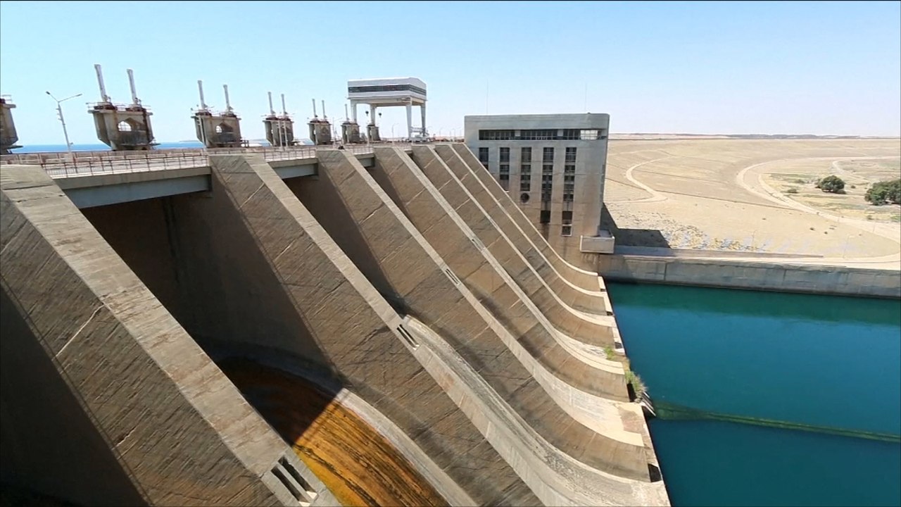 هل ينهار سد الفرات؟