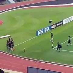 خلال تدريب منتخب البرازيل..  نيمار يخطف أنظار الجماهير بمهارته