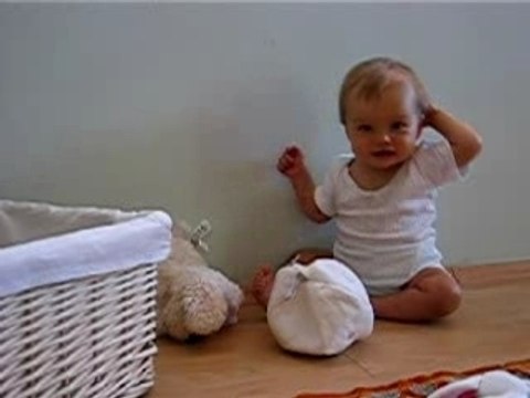 Debout et à 4 pattes !