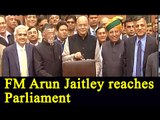 Budget 2017: Finance Minister Arun Jaitley arrives at Parliament House | Oneindia News