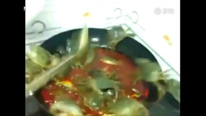 When men go to the kitchen