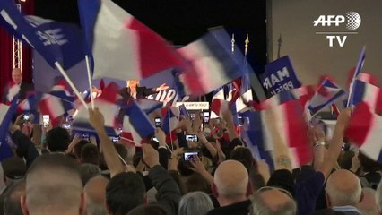 Election présidentielle en France : En Meeting, Le Pen attaque Fillon et Macron