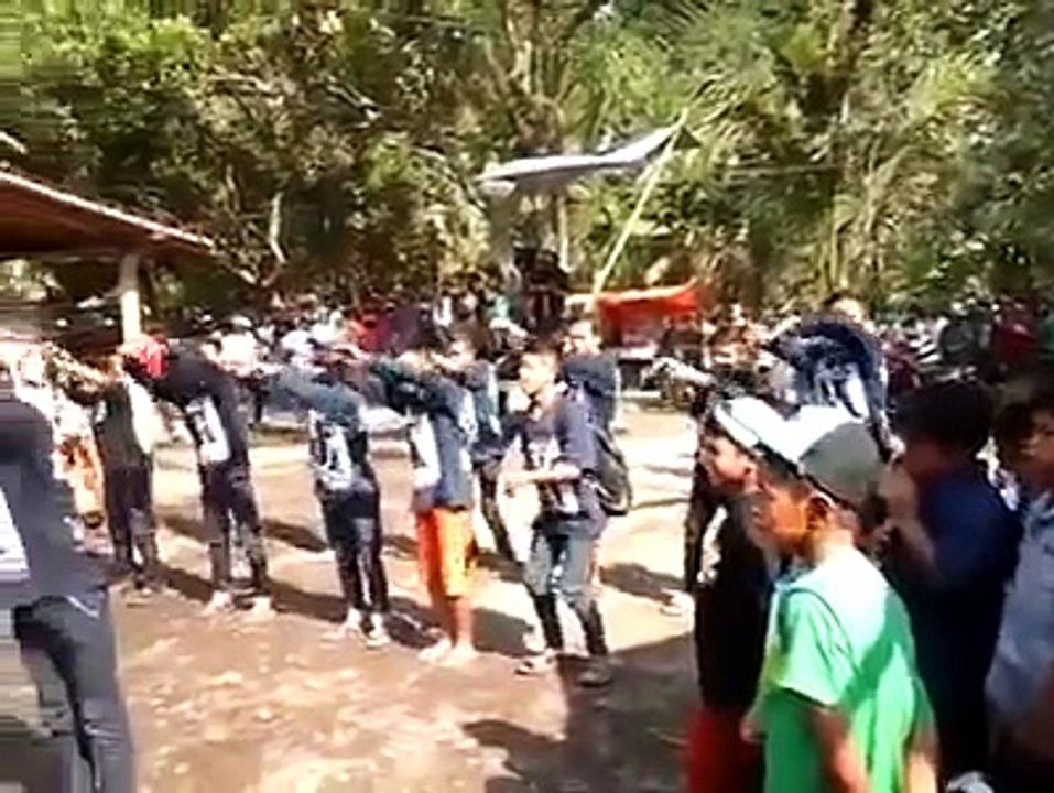 Funny Grup Dance