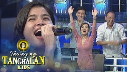 Descargar video: Tawag ng Tanghalan Kids: Anne Curtis receives a standing ovation