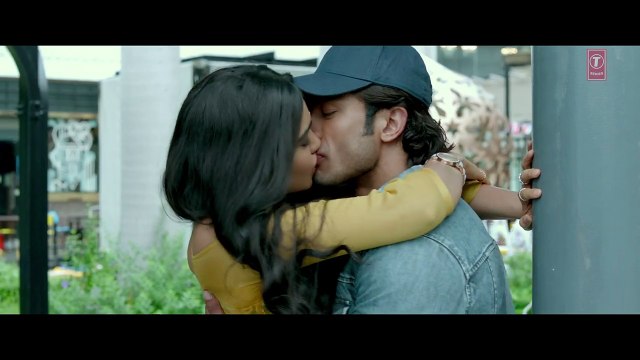 Commando 2 Title Song Full Video - Vidyut Jammwal, Adah Sharma, Esha Gupta, Freddy Daruwala