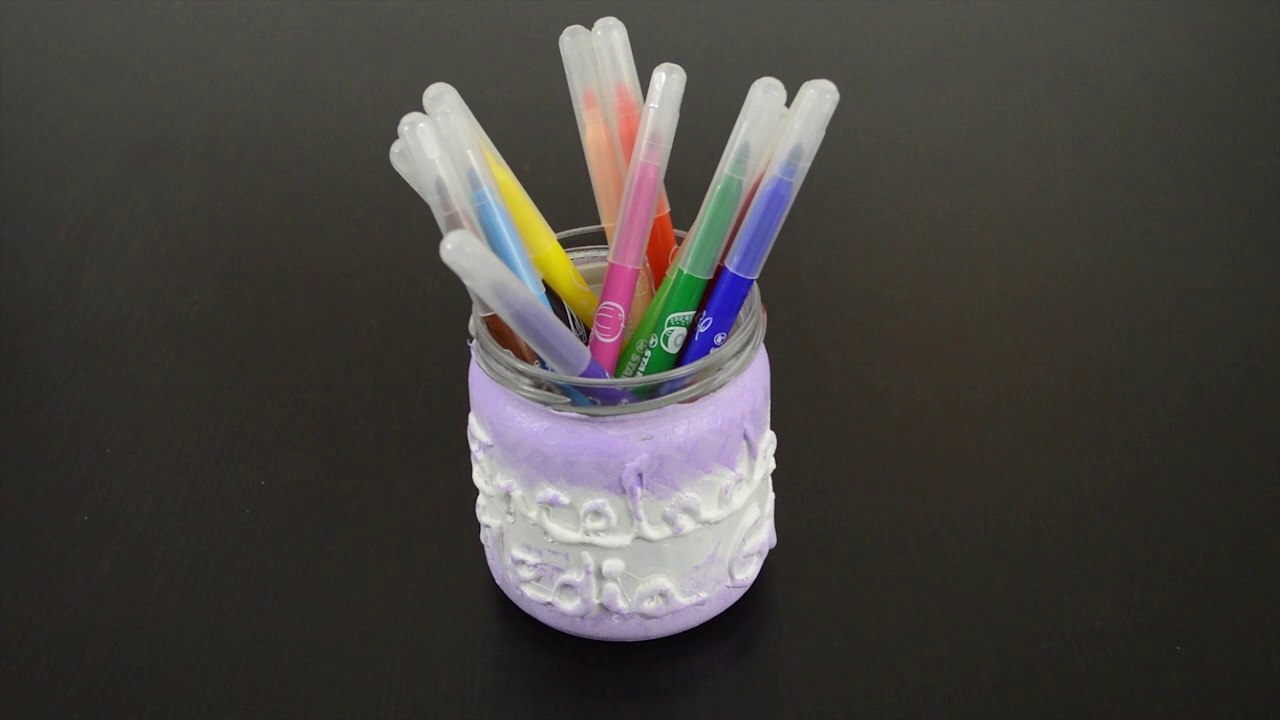 Tuto Facile : Customisez un pot en verre avec de la colle chaude