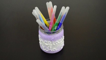 Tuto Facile : Customisez un pot en verre avec de la colle chaude