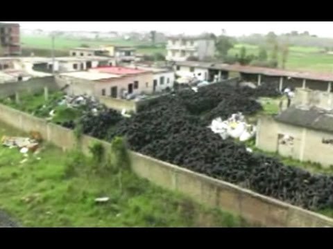 Villa Literno (CE) - Sequestrata discarica di rifiuti pericolosi (28.03.17)